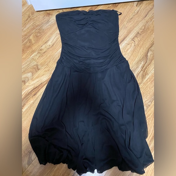 Women’s dress bundle - Picture 3 of 3